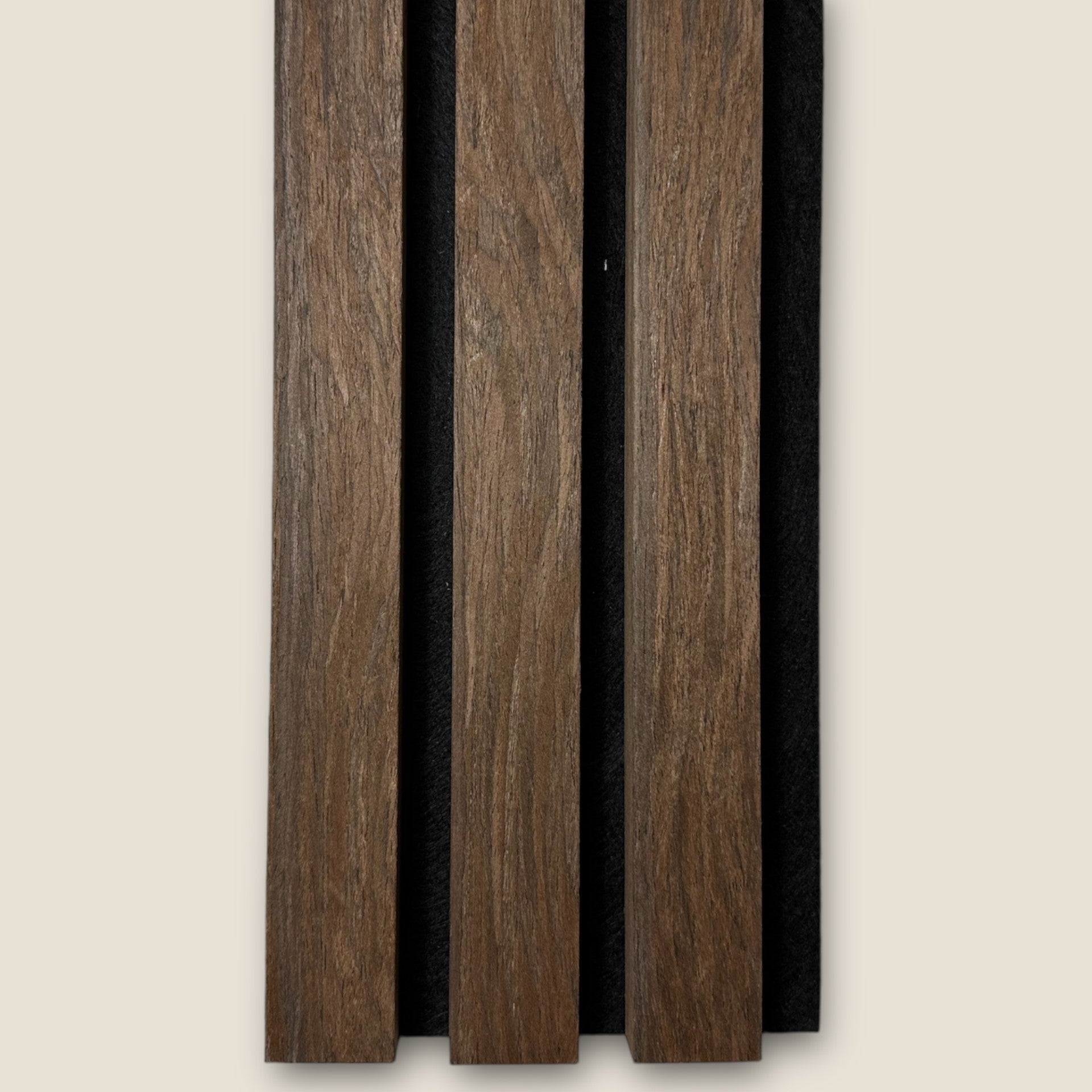 Échantillon de bois de chêne fumé Akupanel